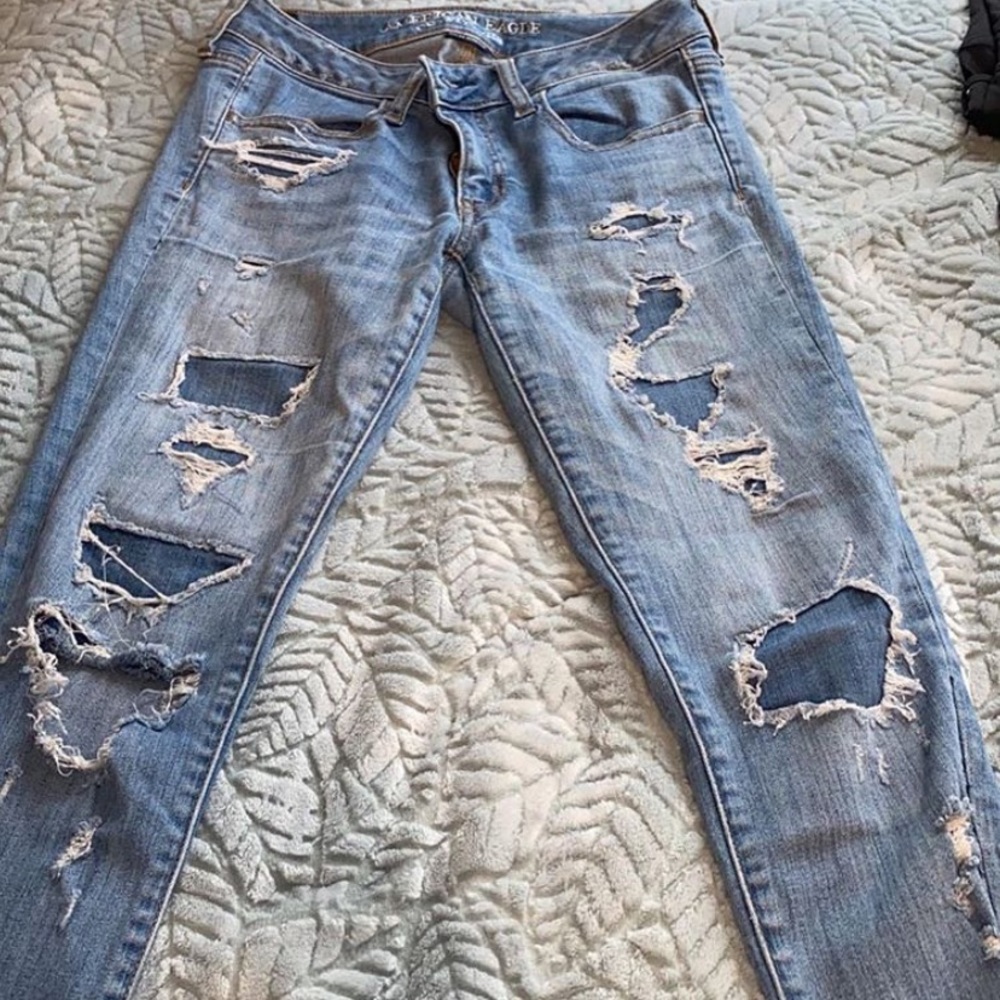 American Eagle ripped jeans